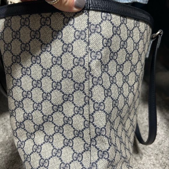 AUTHENTIC GUCCI tote - Picture 4 of 8